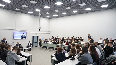 Представители студенческого сообщества Державинского встретились с и.о. министра туризма региона Станиславом Дзасоховым  фото анонса