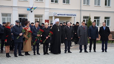 Державинцы – участники церемонии открытия памятника правителю Тамбовского наместничества, видному государственному деятелю и просветителю  Гавриилу Державину фото анонса