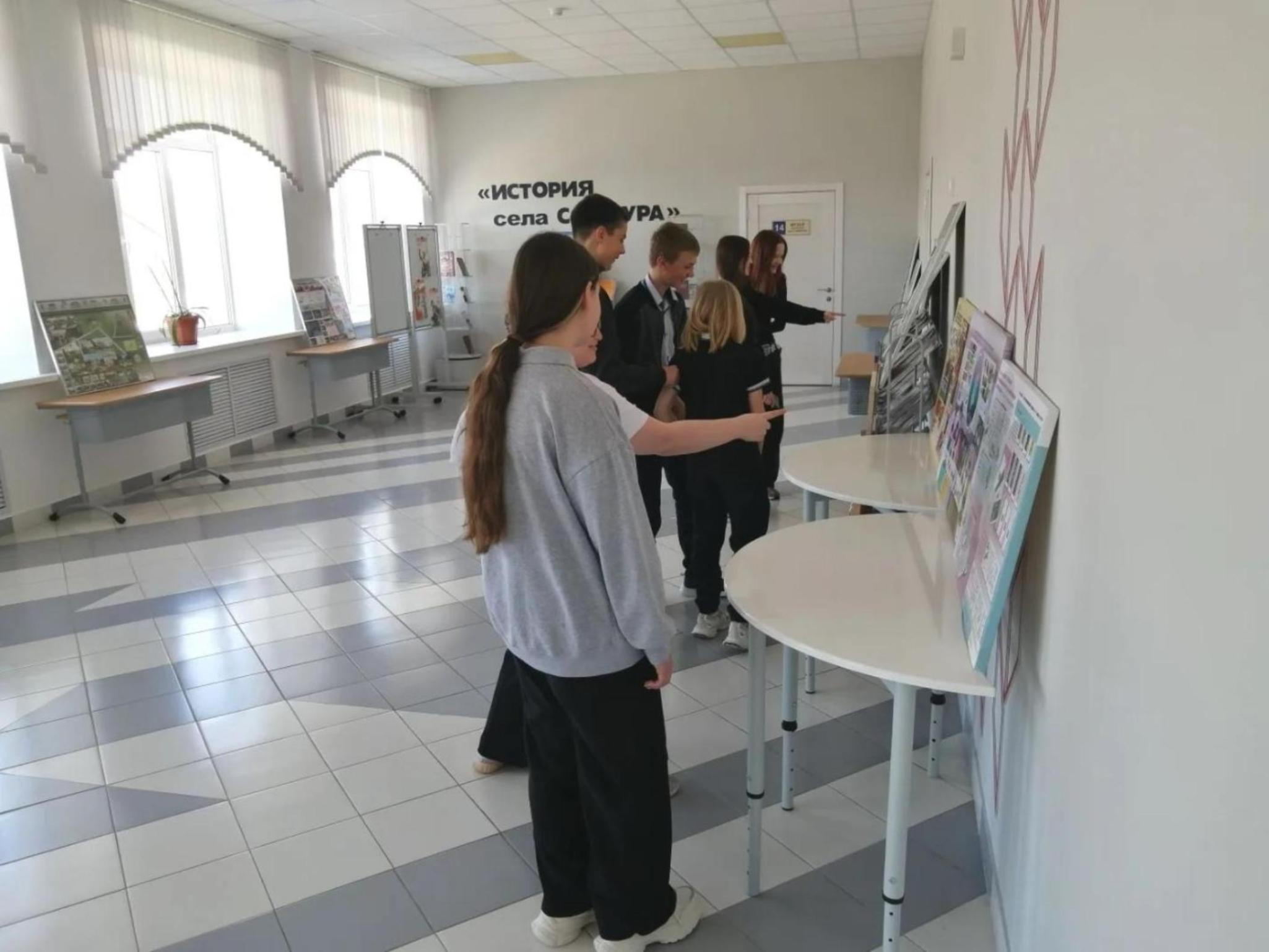Выставка дизайн-проектов из ТГУ имени Г. Р. Державина в школах Сампурского округа