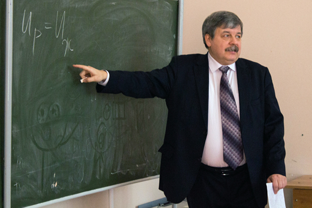 Изображение новости: Преподаватель Санкт-Петербургского госуниверситета Сергей Ильченко прочитал лекции студентам ТГУ
