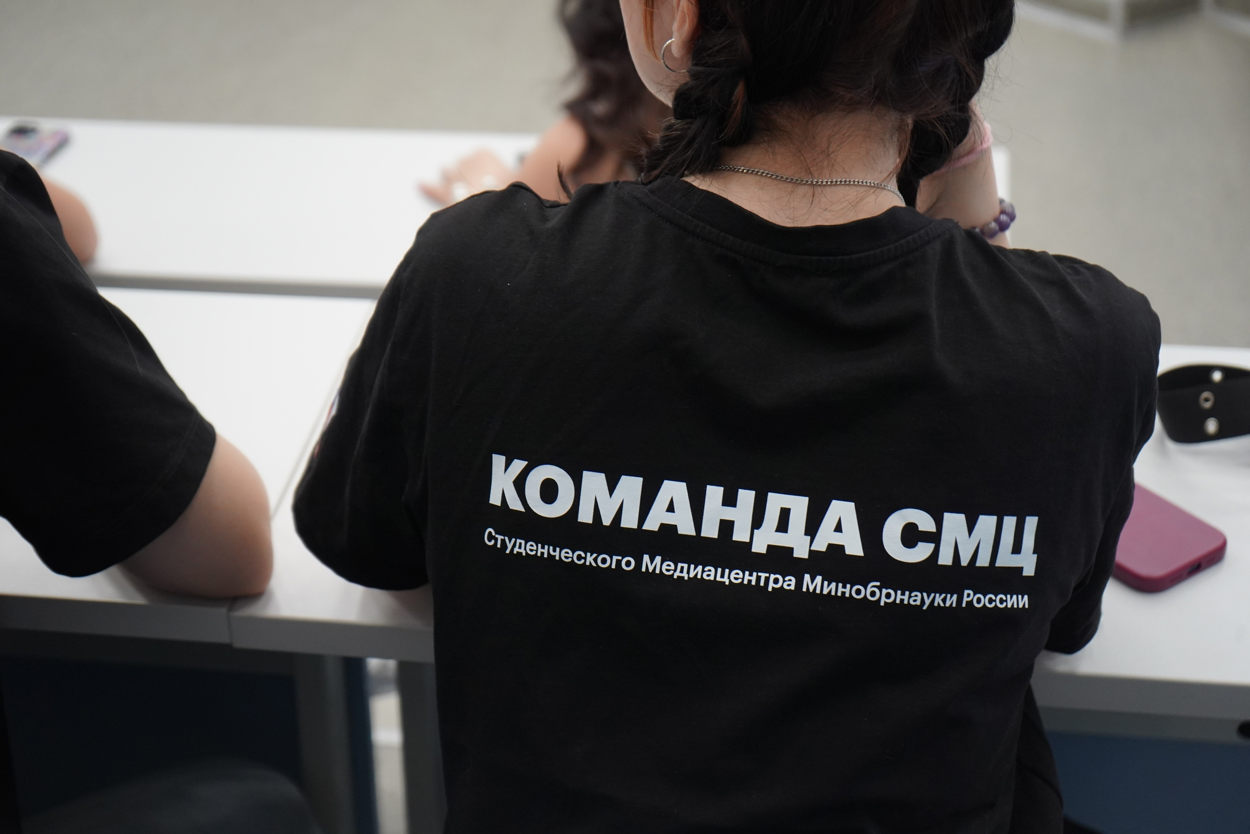 Изображение новости: Участники студенческого медиацентра «ЦУНАМИ | ДержаваМедиа» встретились с ректором Павлом Моисеевым