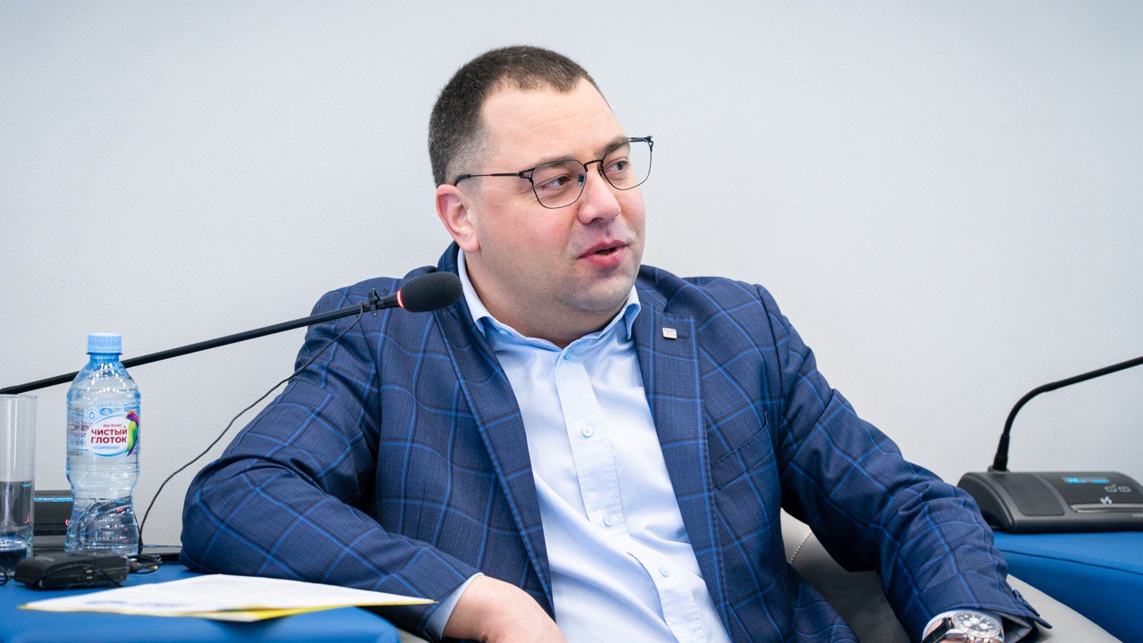 Изображение новости: В Державинском создали дискуссионный клуб «ОбКом» и первое заседание посвятили выборам президента