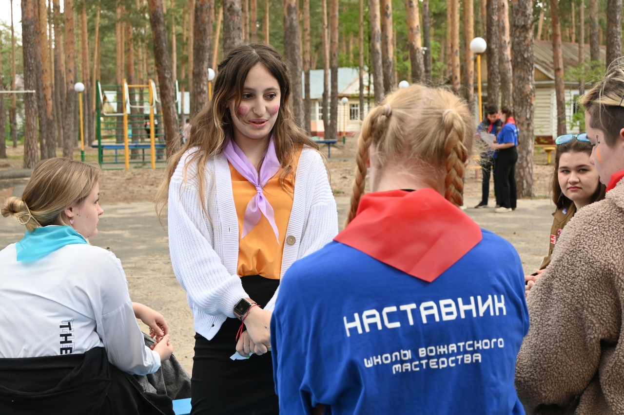 Изображение новости: Студенты и старшеклассники прошли обучение в Школе вожатского мастерства