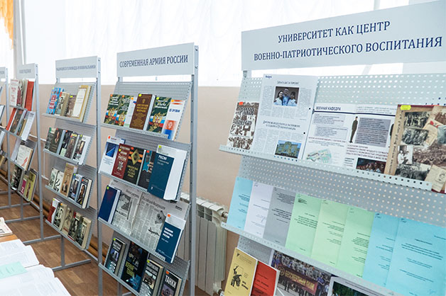 Изображение новости: ТГУ запустил патриотический проект «Учись у героев Отчизну беречь»