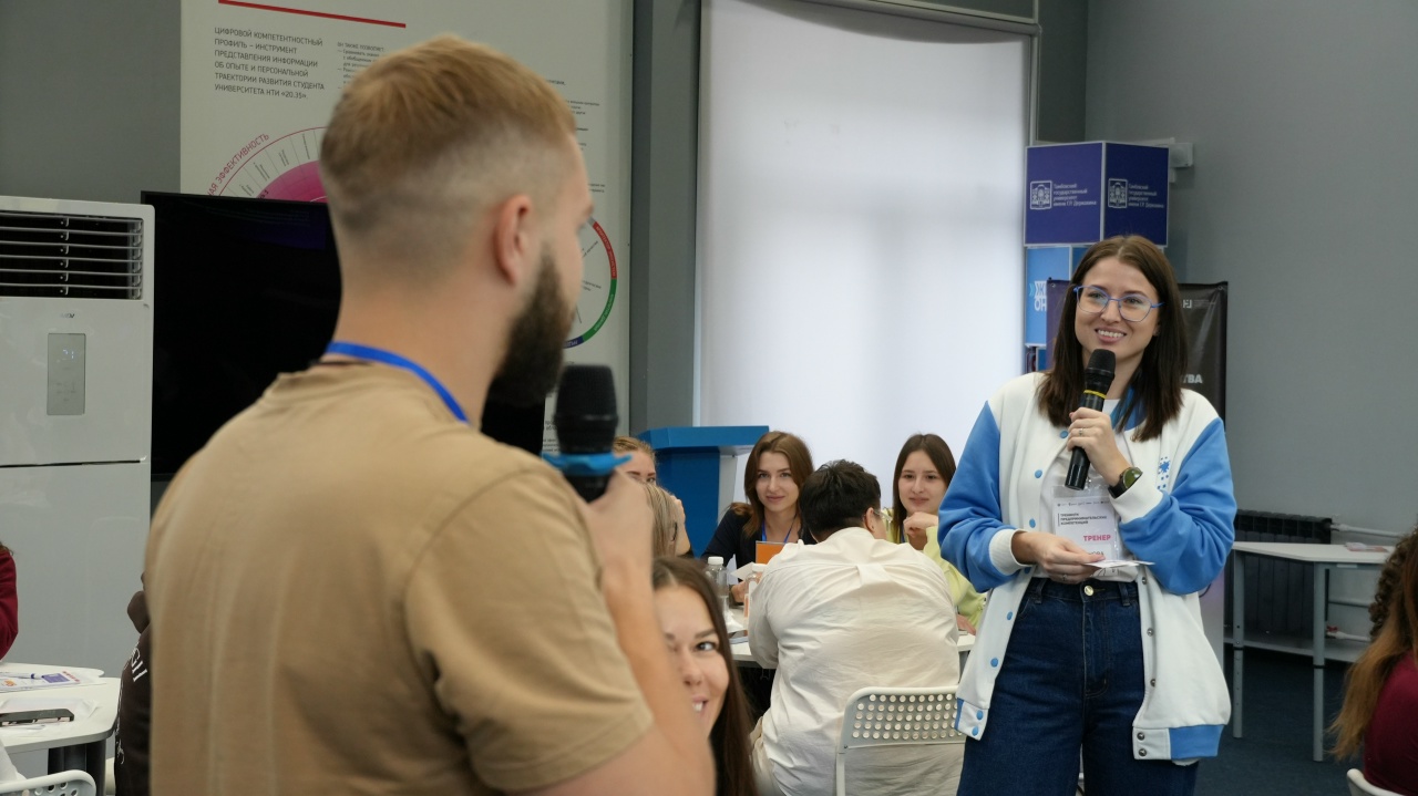Изображение новости: В Державинском продолжаются тренинги предпринимательских компетенций