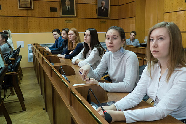 Изображение новости: В ТГУ стартовал студенческий научно-просветительский проект «Школа компетенций»