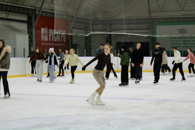 Массовое катание в честь Дня студента