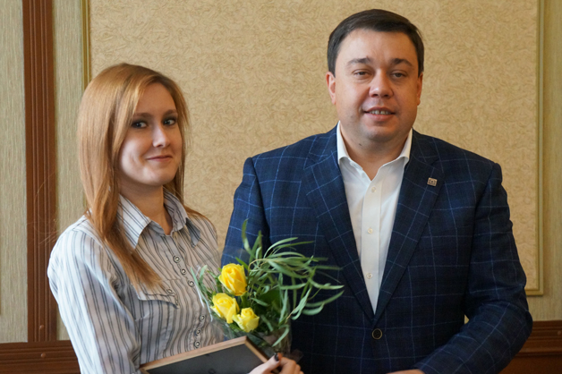 Изображение новости: Ректор ТГУ Владимир Стромов обсудил с державинцами студенческую науку