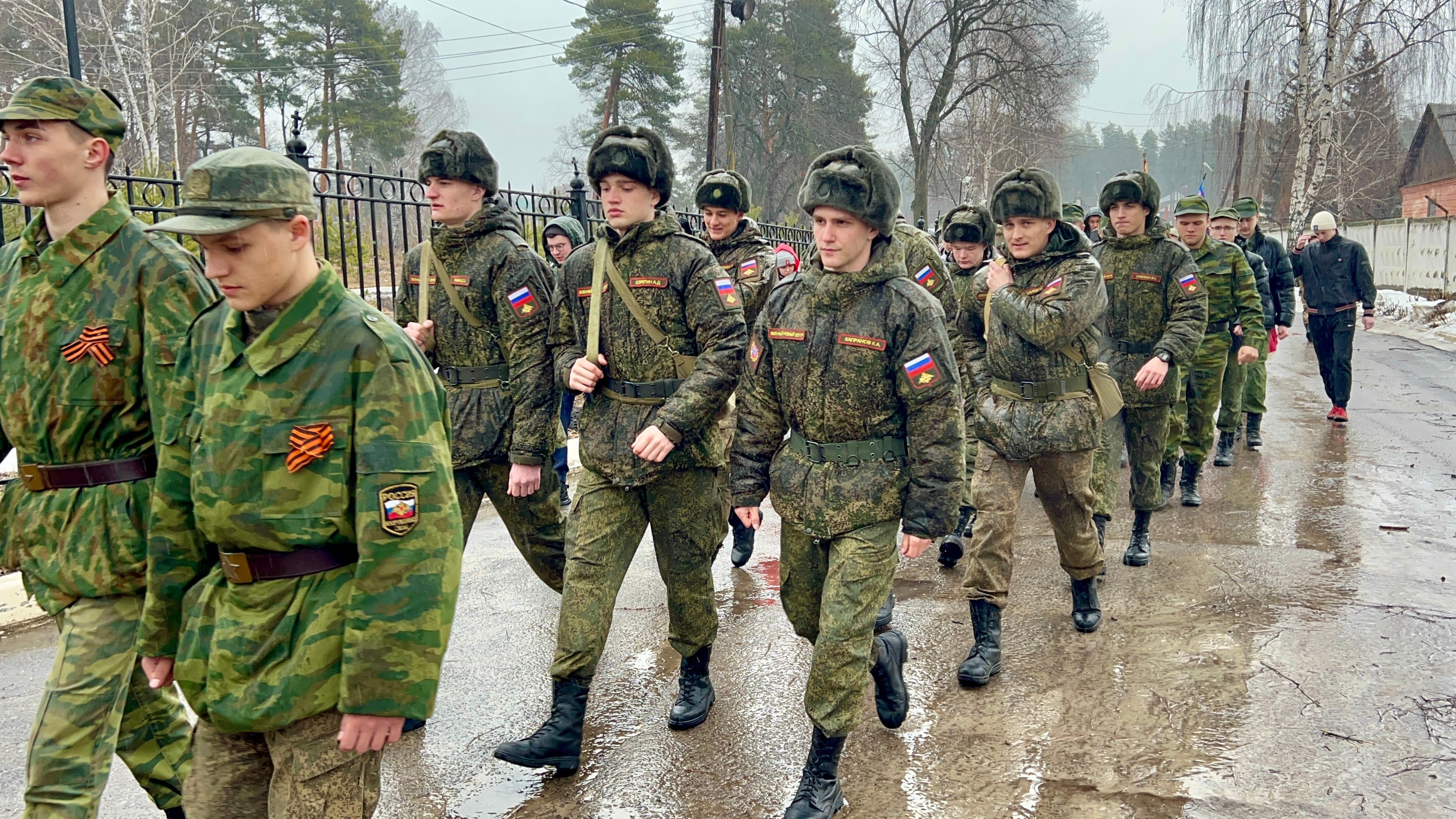 Изображение новости: Державинцы — победители марш-броска в память о героях десантниках 6 ПДР
