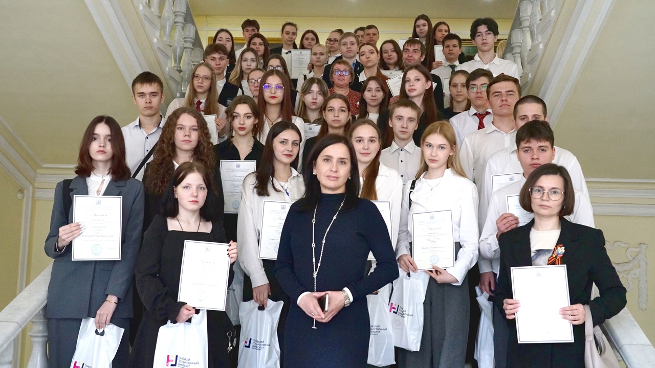 В Державинском наградили победителей Межрегионального конкурса «Старт в науку» фото анонса