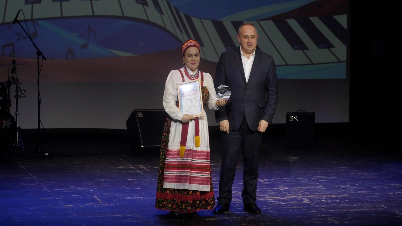 Городской фестиваль патриотической песни