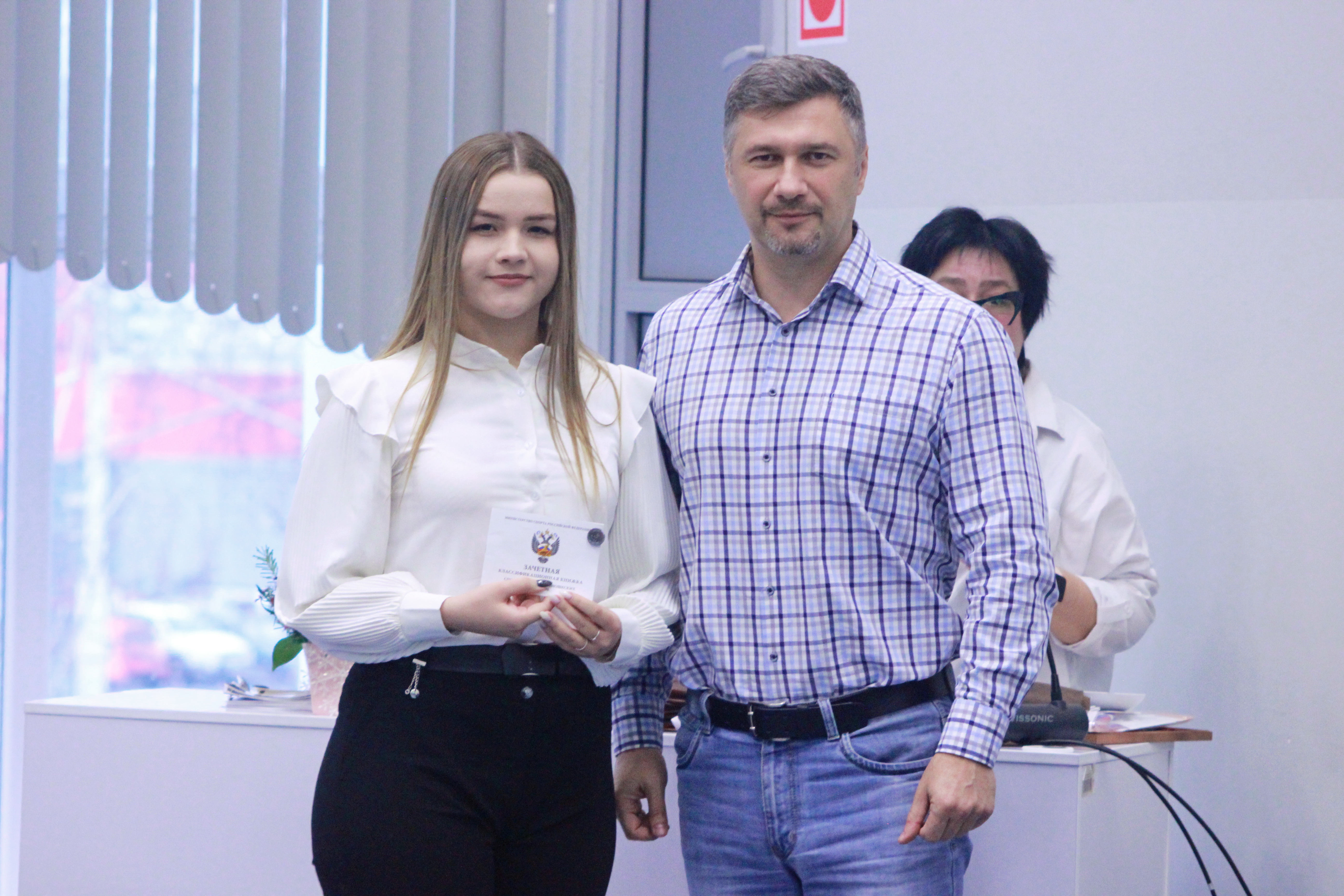 Изображение новости: Державинцам вручили награды по спортивному туризму