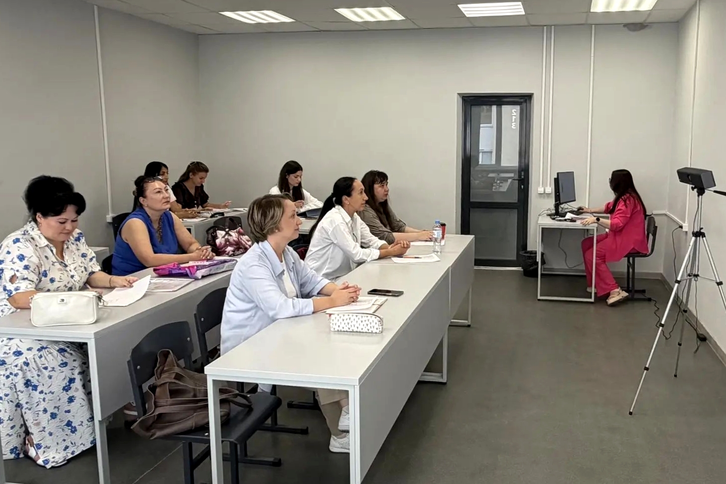 Изображение новости: Будущие преподаватели РКИ защитили итоговые аттестационные работы в Державинском