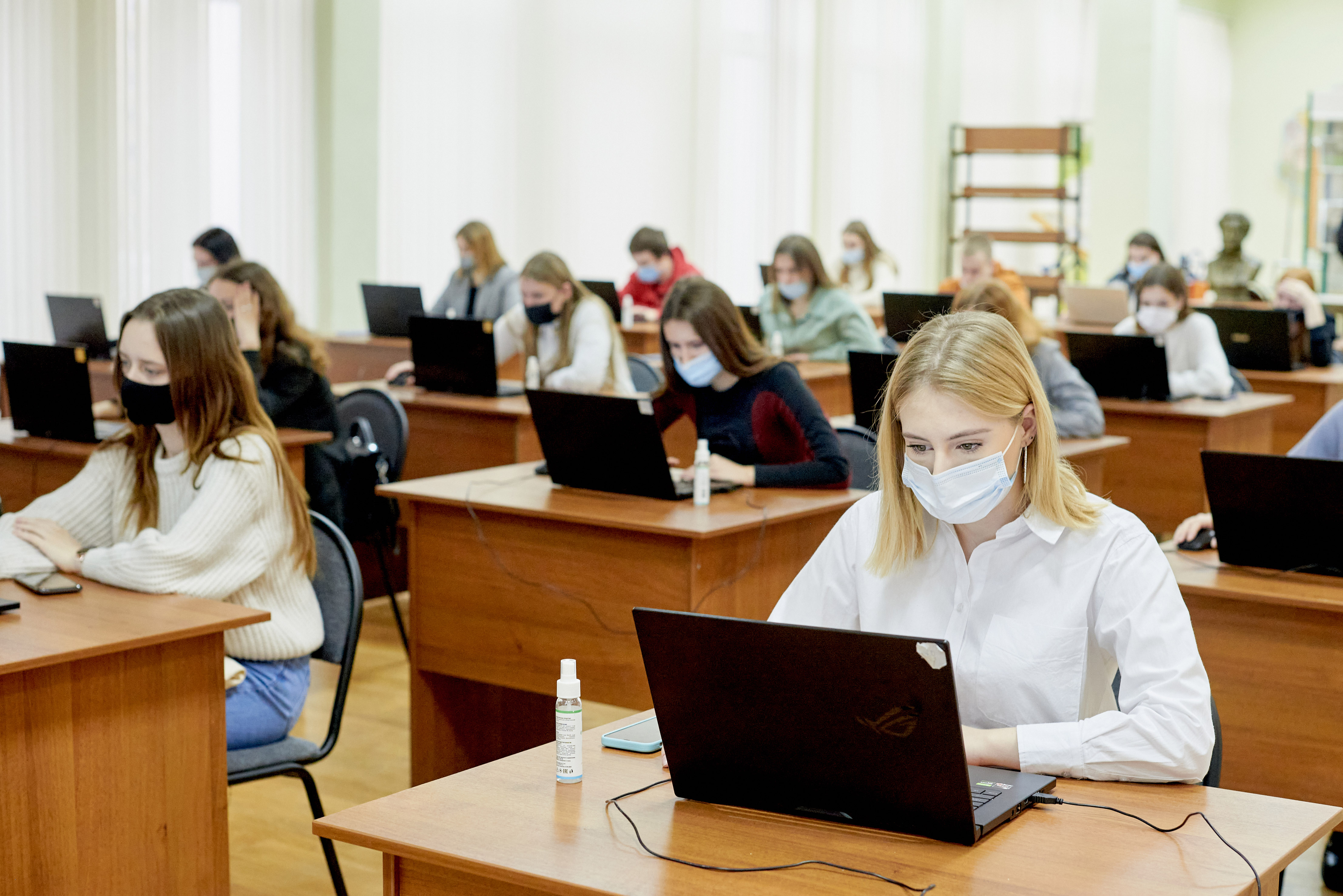 Изображение новости: В Державинском университете отметили День конституции