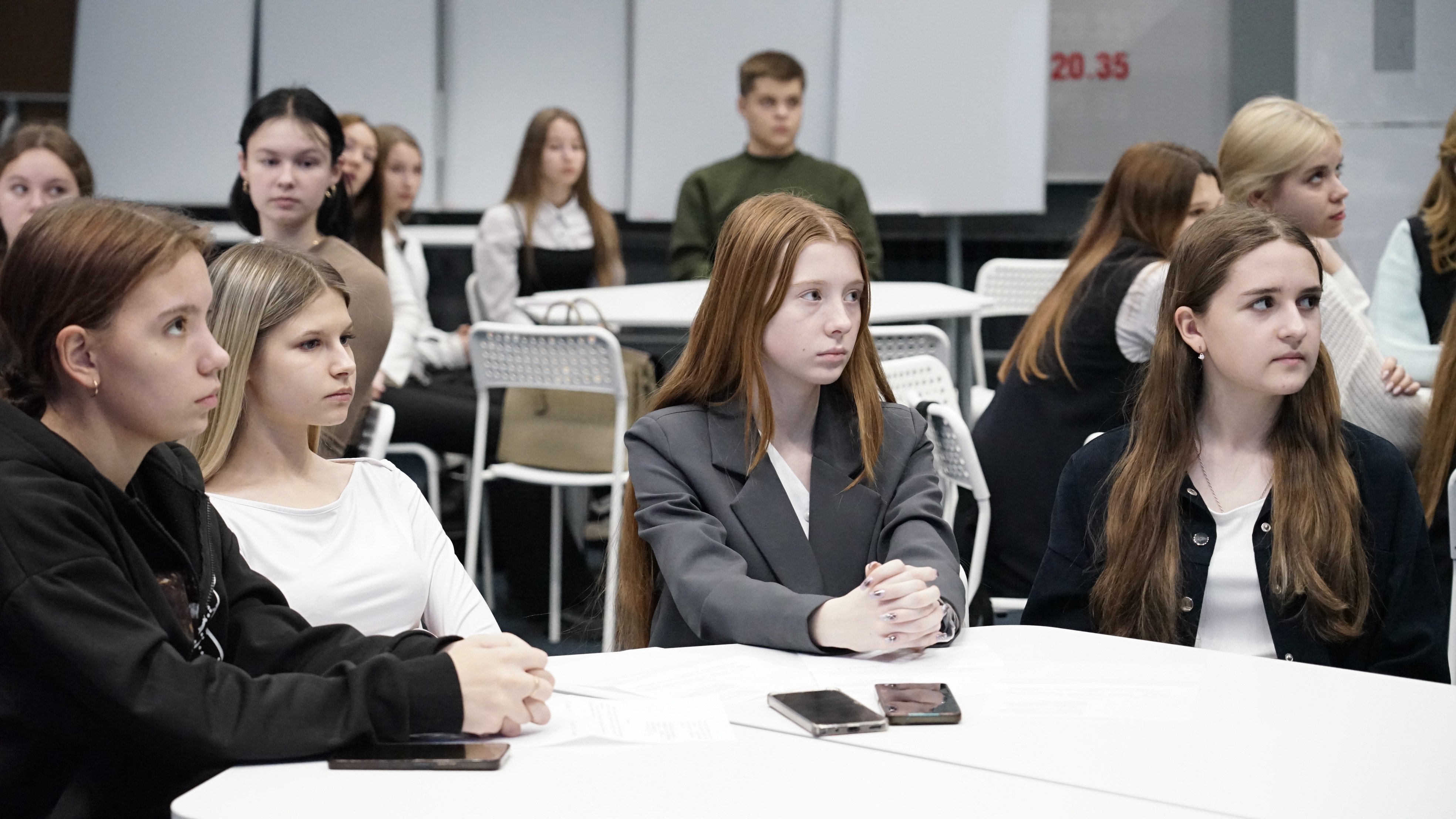 Изображение новости: В Державинском прошла встреча участников клуба «Большая перемена»