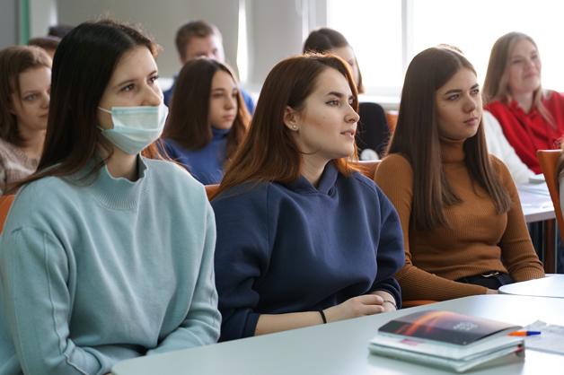 Изображение новости: Преподаватель МГУ Алексей Алтухов прочитал в Тамбовском госуниверситете лекцию о цифровых экосистемах