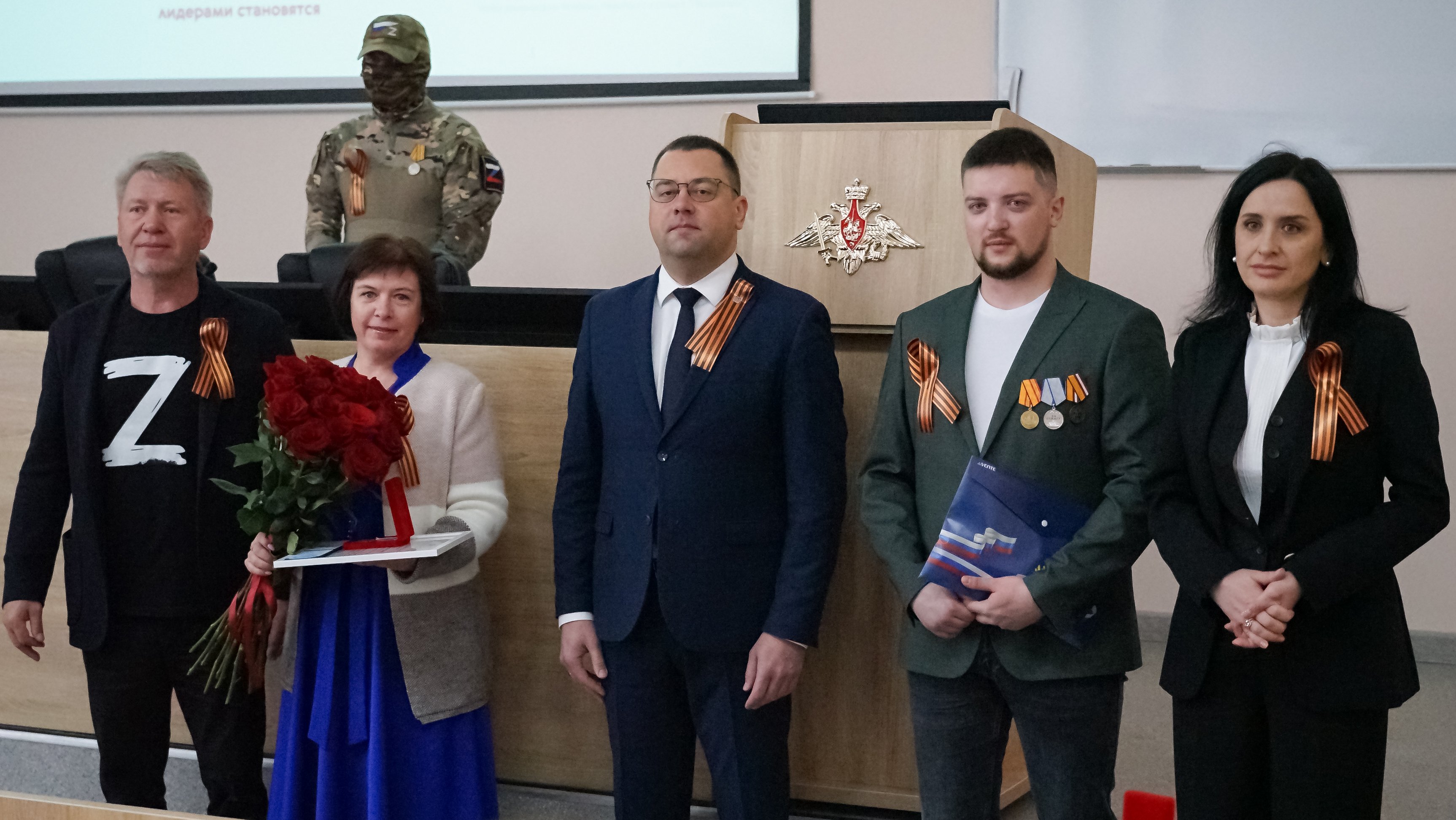 Изображение новости: В Державинском прошел торжественный парад Победы и встреча с героями СВО