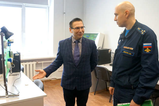 Изображение новости: Студенты ТГУ проходят военную службу в научной роте