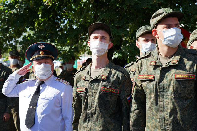 Изображение новости: Первые выпускники Военного учебного центра ТГУ получили погоны
