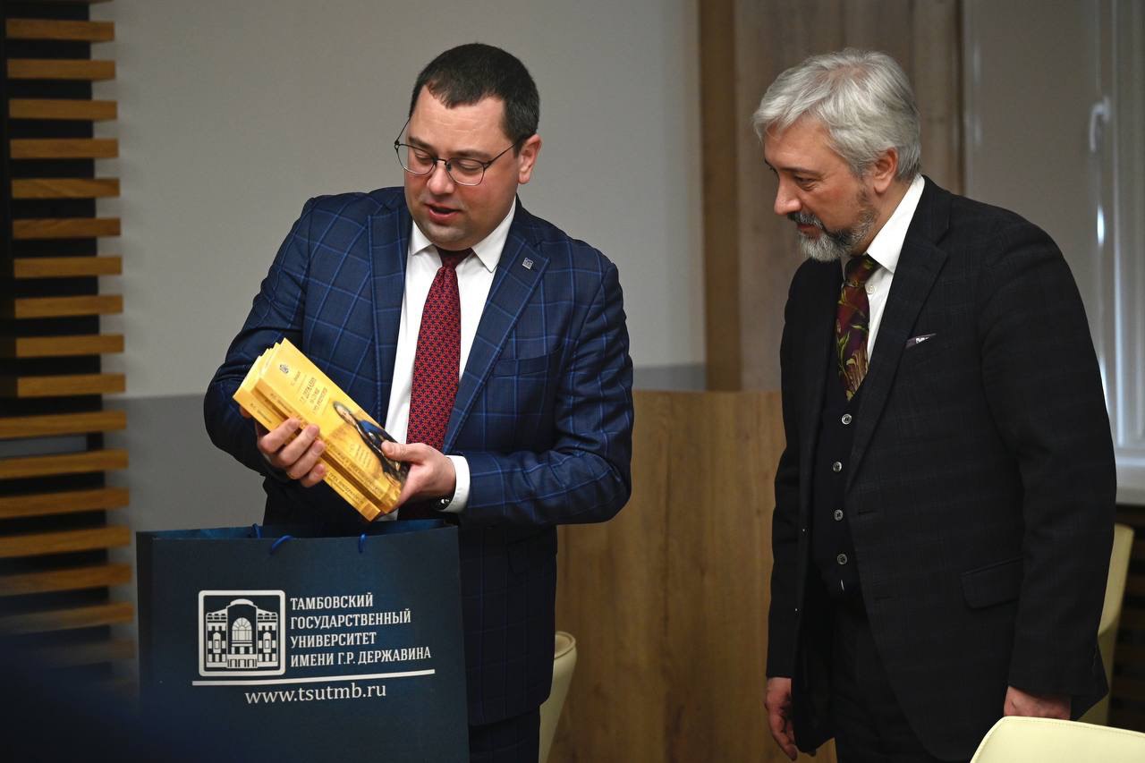 Изображение новости: Павел Моисеев представил международную деятельность Державинского главе Россотрудничества