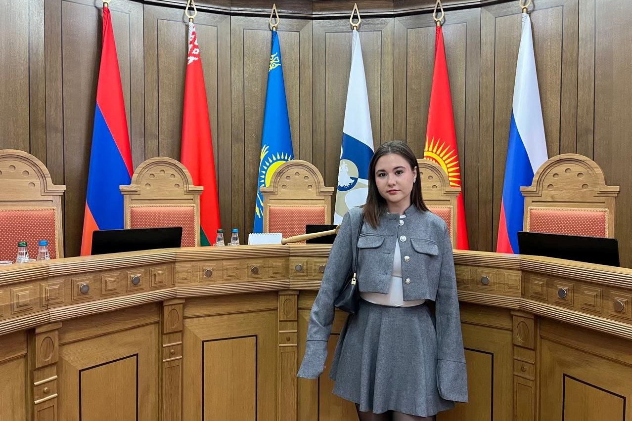 Студентка Державинского Софья Сон вернулась со стажировки в Белорусском государственном университете фото анонса
