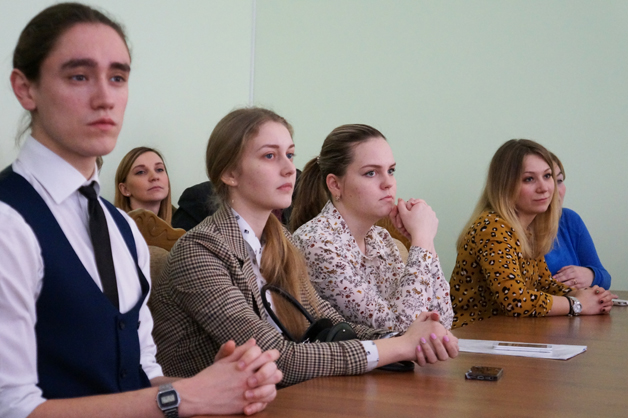 Изображение новости: В Державинском университете выбрали «Персону года – 2016» среди преподавателей