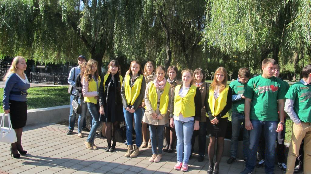 Изображение новости: Студенты ТГУ приняли участие в траурном митинге, посвященном 70-летию Великой Победы