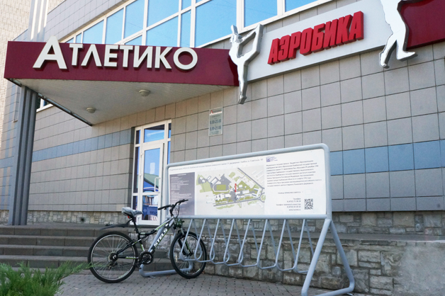 Изображение новости: У корпусов ТГУ появляются велопарковки с информационными щитами