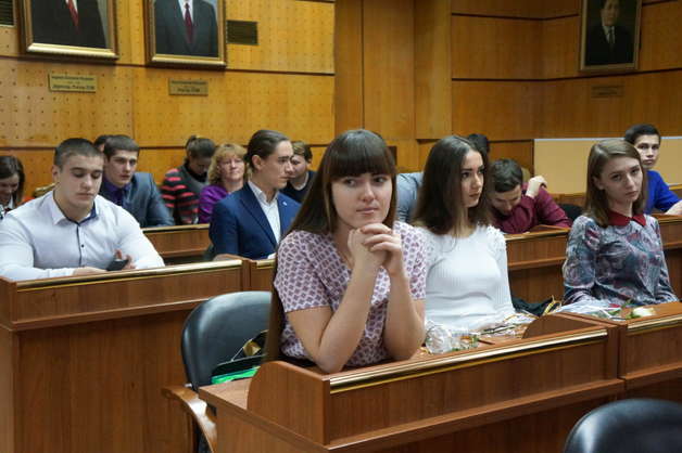 Изображение новости: В ТГУ наградили по итогам года лучших студентов-волонтеров