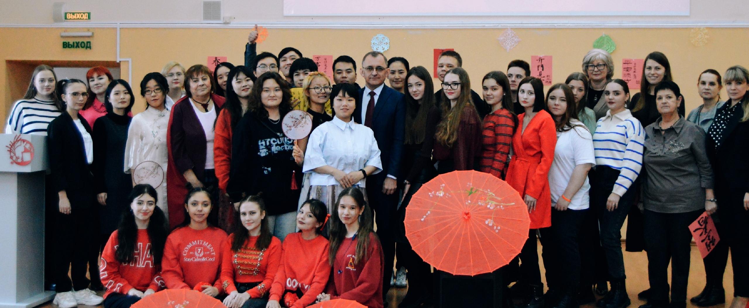 Празднование Китайского Нового года 