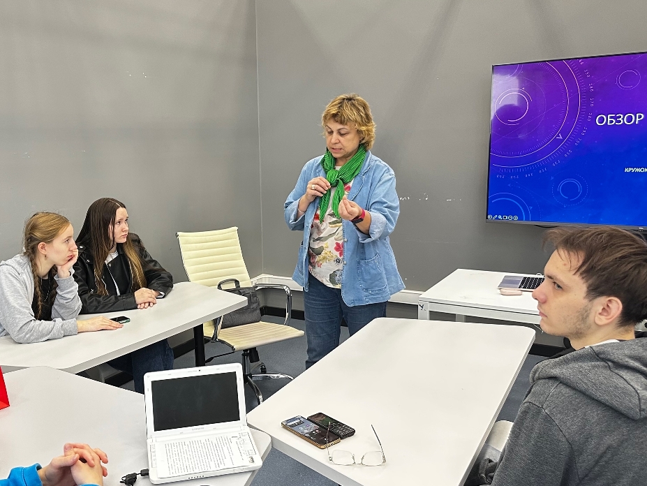 Студентам рассказали о научных кружках Факультета здоровьесбережения, реабилитации и активного долголетия