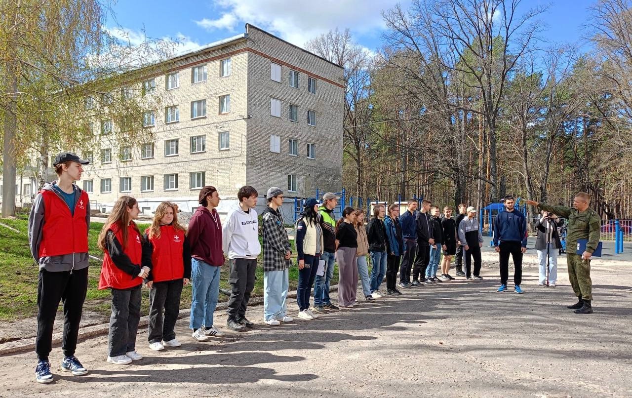Изображение новости: Державинцы приняли участие в субботнике