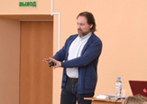 Изображение Главный редактор альманаха современной христианской культуры «Дары» Сергей Чапнин встретился со студентами ТГУ