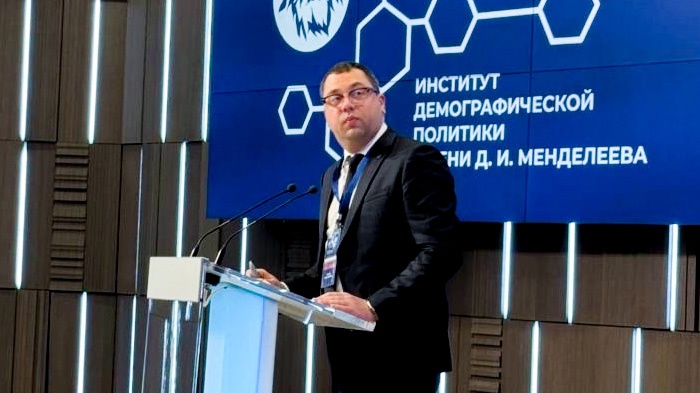 Ректор Державинского Павел Моисеев выступил на Ежегодной Всероссийской научно-практической конференции «От года семьи – к веку семьи» фото анонса