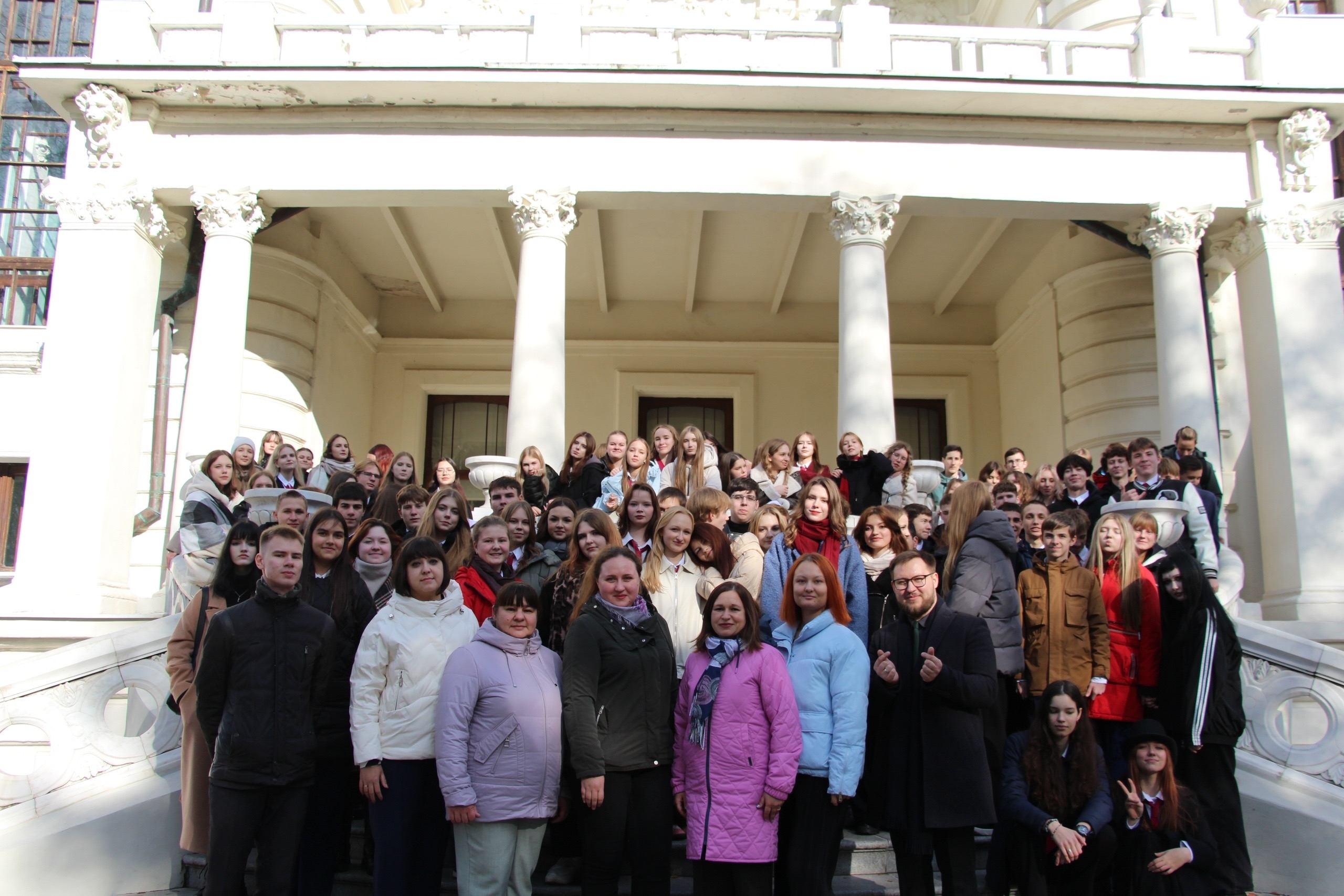 Культурный старт каникул: лицеисты посетили усадьбу Асеевых