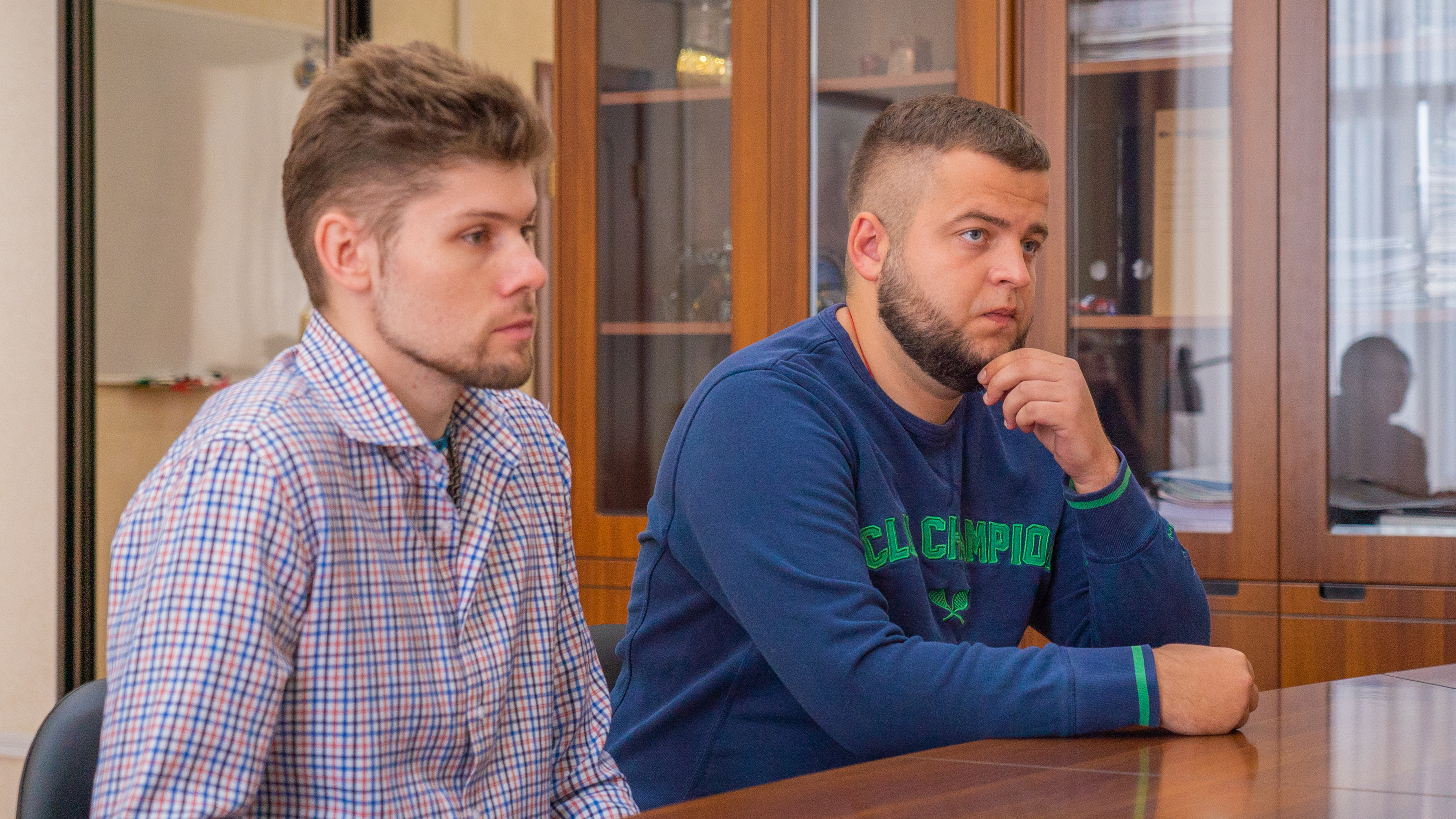 Изображение новости: Волонтеры-медики Державинского университета Виктор Папин и Богдан Павлов вернулись из гуманитарной поездки в ЛНР 