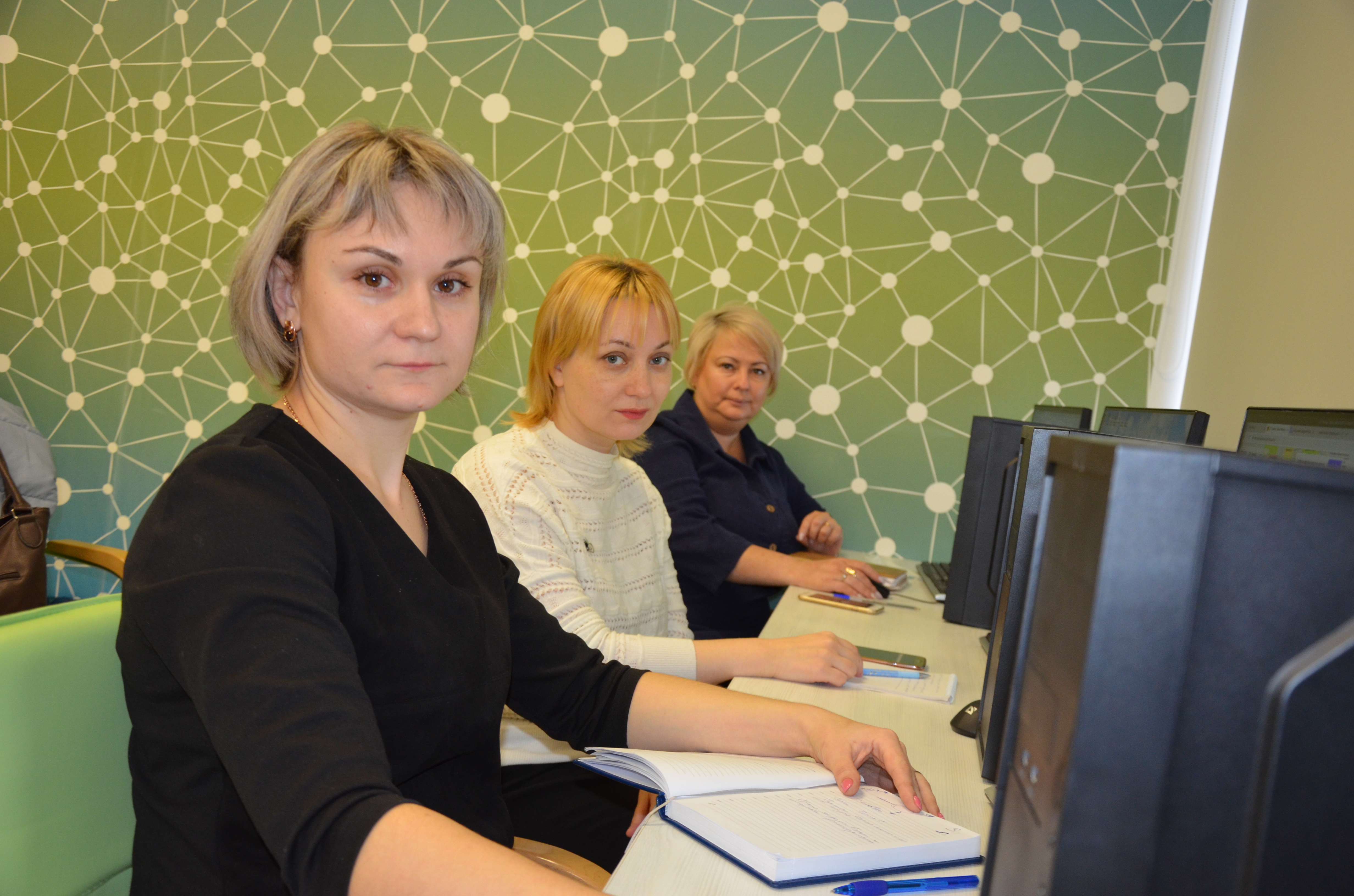 Изображение новости: Университет НТИ 2035 провел в Державинском проектную сессию по цифровой трансформации образования