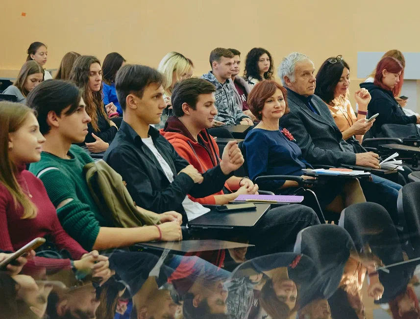 Изображение новости: В Державинском читает лекции профессор Санкт-Петербургского государственного экономического университета Алексей Кривоносов 