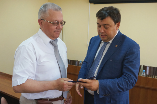 Изображение новости: В Державинском прошло торжественное заседание Ученого совета