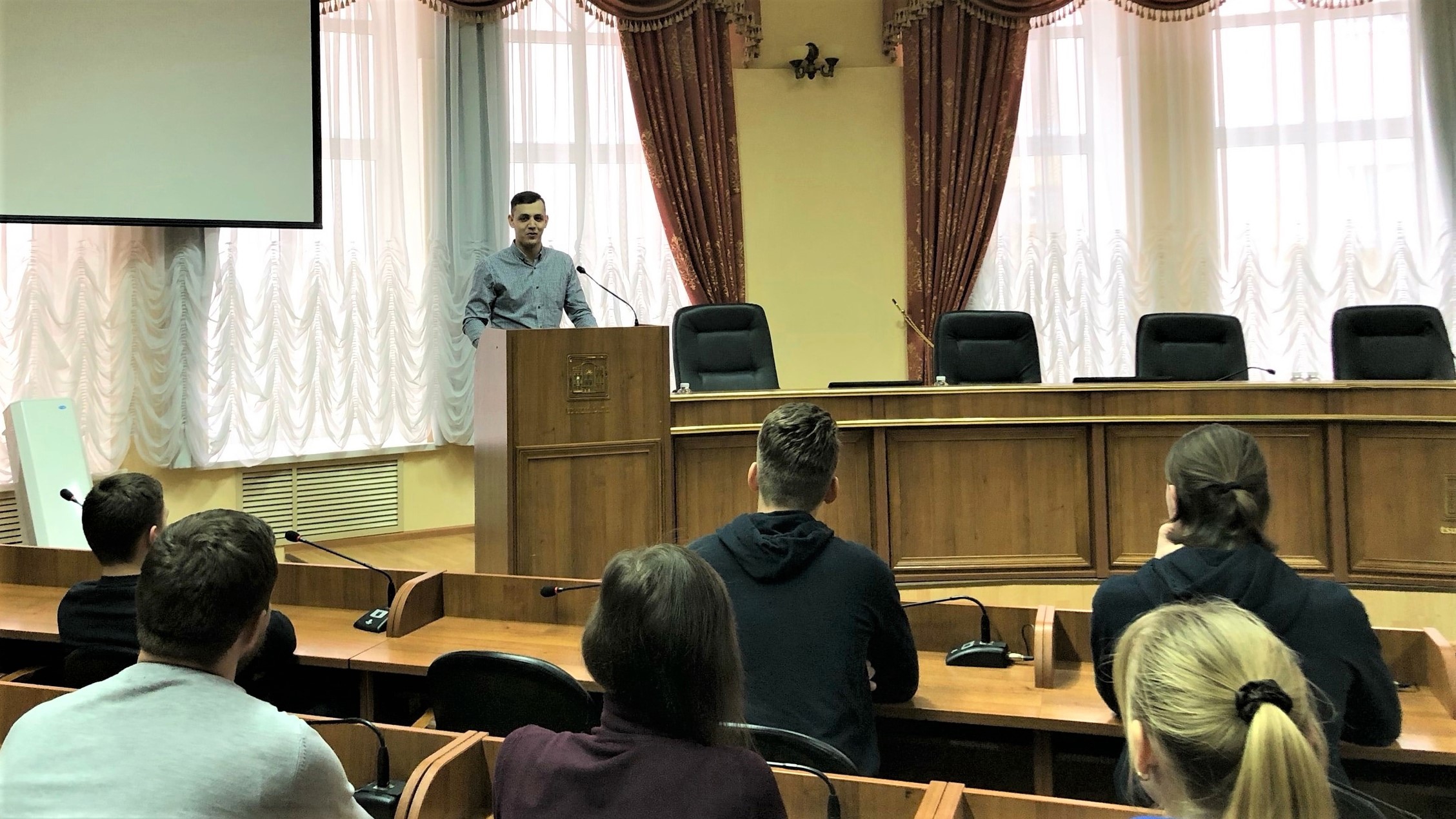 Изображение новости: Представители СНО Державинского рассказали студентам об особенностях обучения в аспирантуре