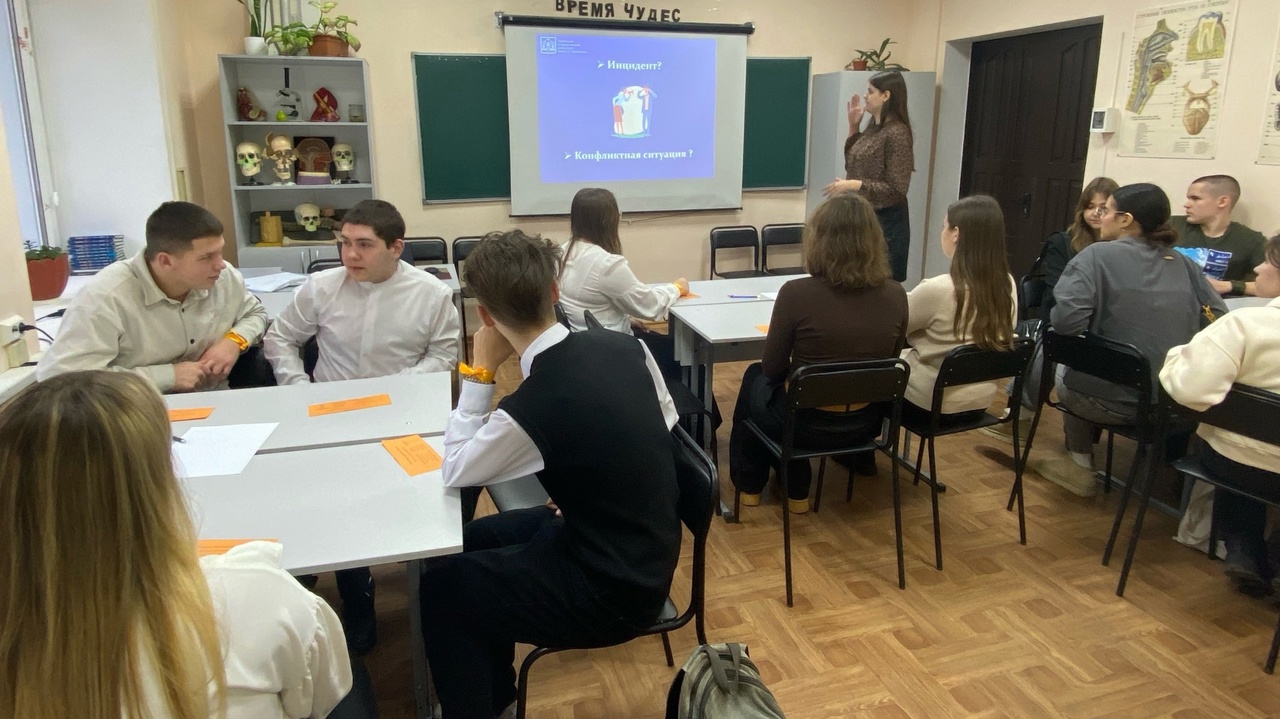 Изображение новости: В Державинском прошли тренинг-мастерские для школьников региона