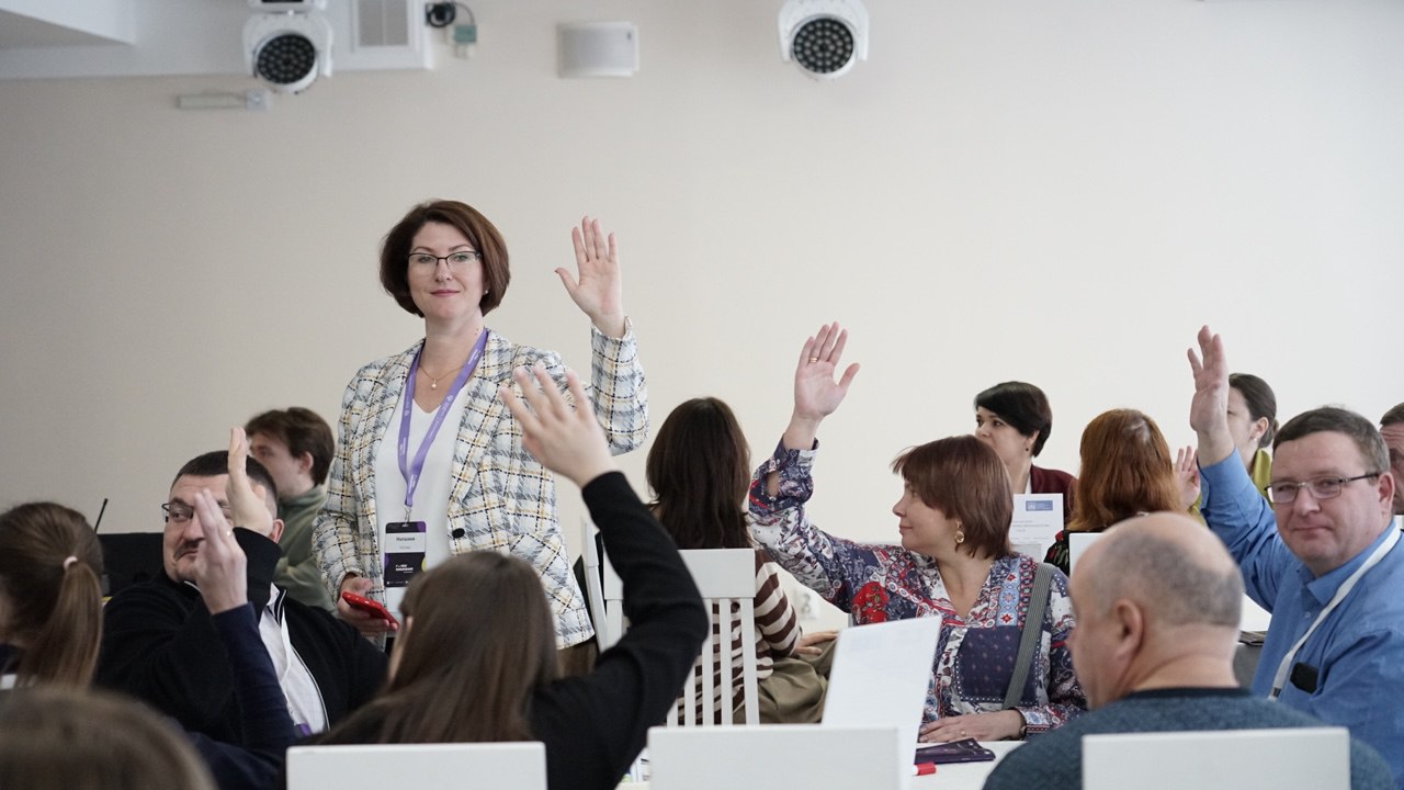 Изображение новости: На площадке Державинского прошел региональный поток проекта «Голос поколения. Преподаватели»