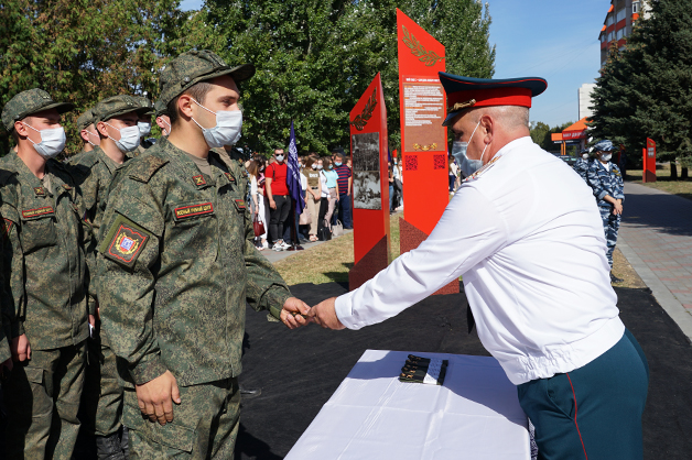 Изображение новости: Первые выпускники Военного учебного центра ТГУ получили погоны