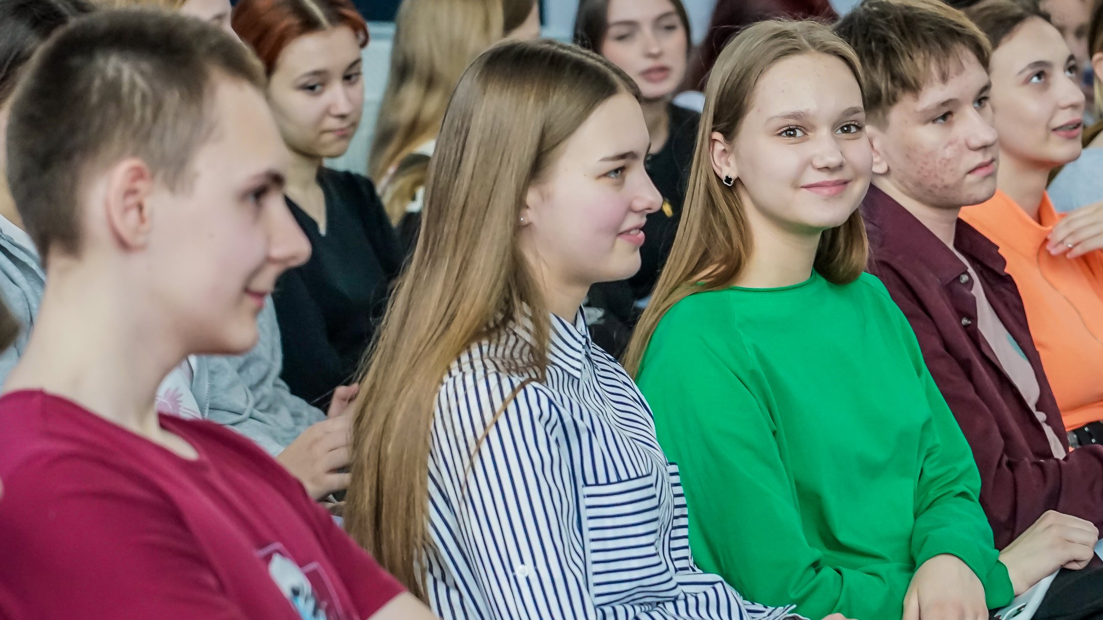 Изображение новости: В Центре одаренных детей Державинского открылась первая в этом году профильная смена по английскому языку