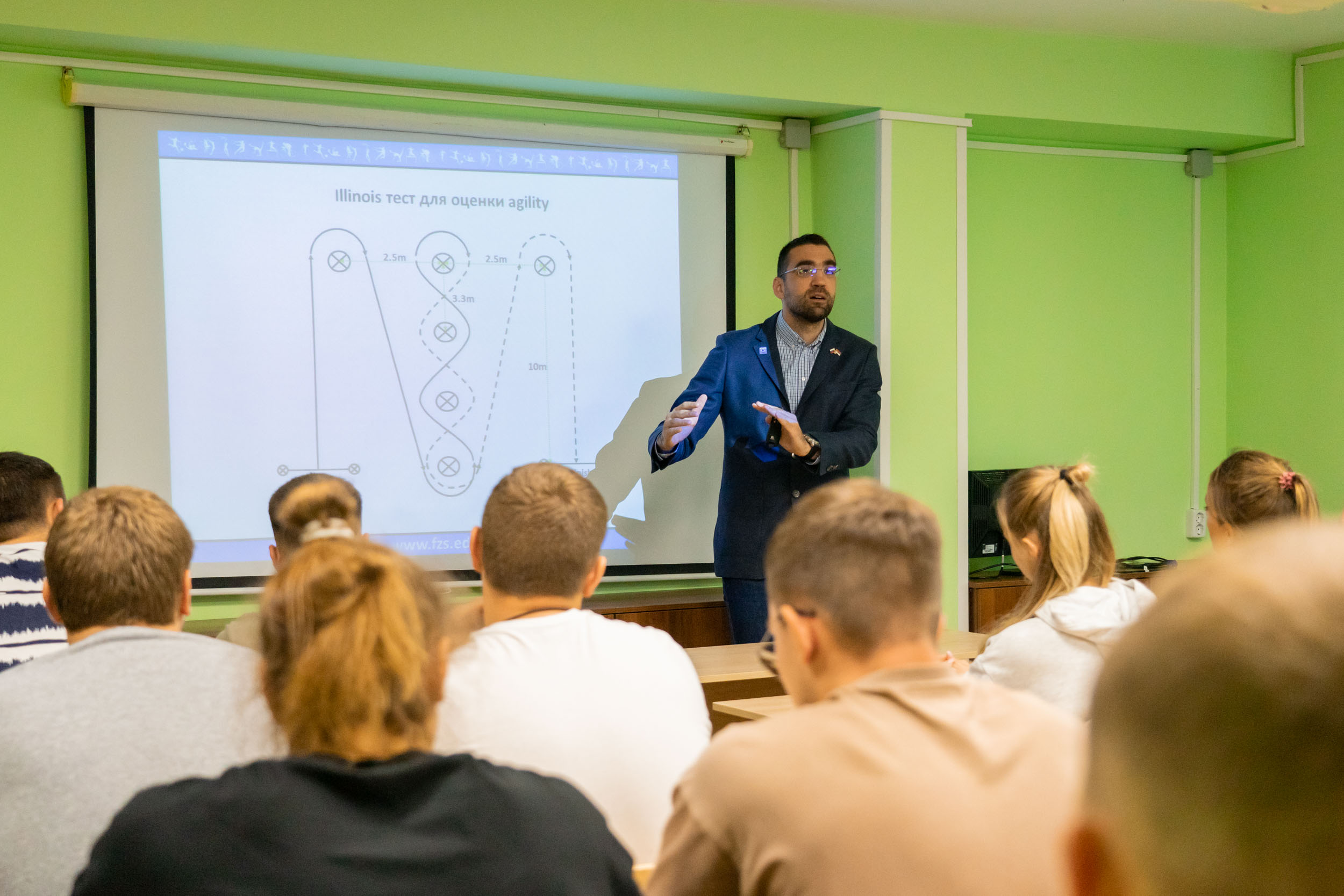 Изображение новости: В Державинском читает лекции преподаватель сербского  вуза-партнера Адам Петрович