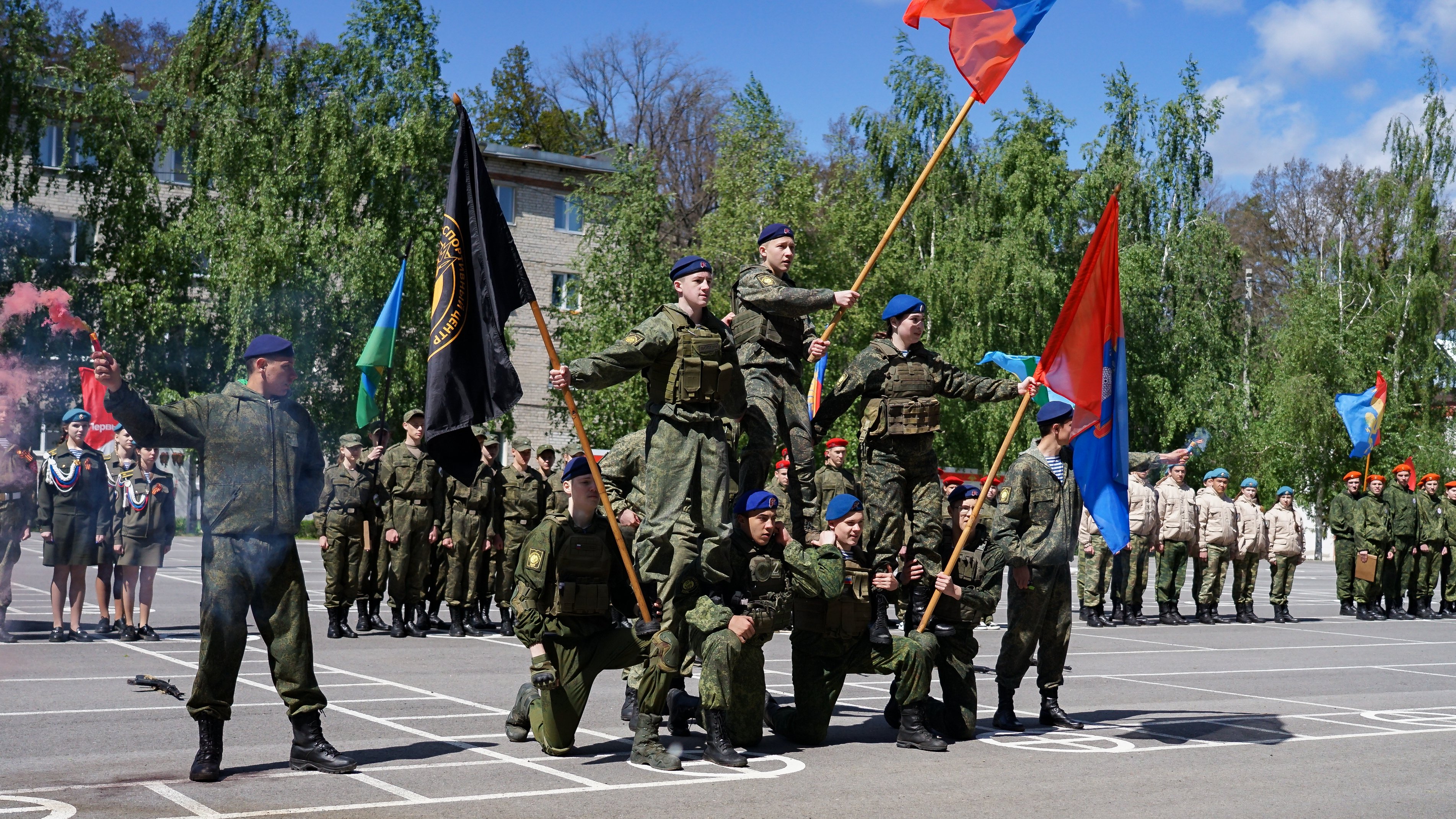Изображение новости: На базе Державинского прошел региональный этап всероссийской патриотической игры «Зарница 2.0»