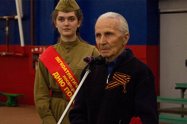 Изображение новости: Державинцы дали старт легкоатлетическому пробегу, посвященному 73-й годовщине Великой Победы