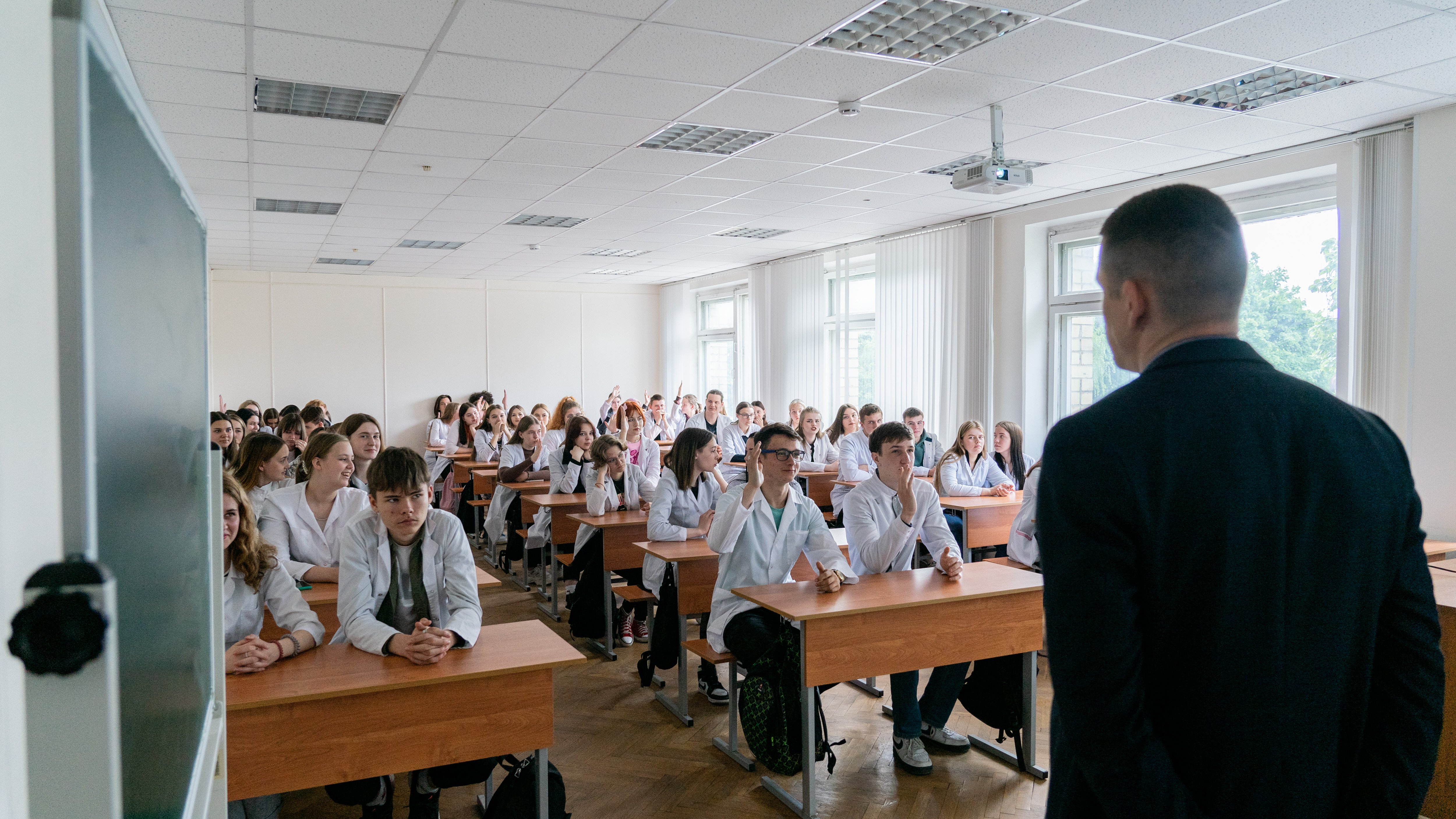 Изображение новости: В Державинском прошла лекция по профилактике наркомании, экстремизма и терроризма