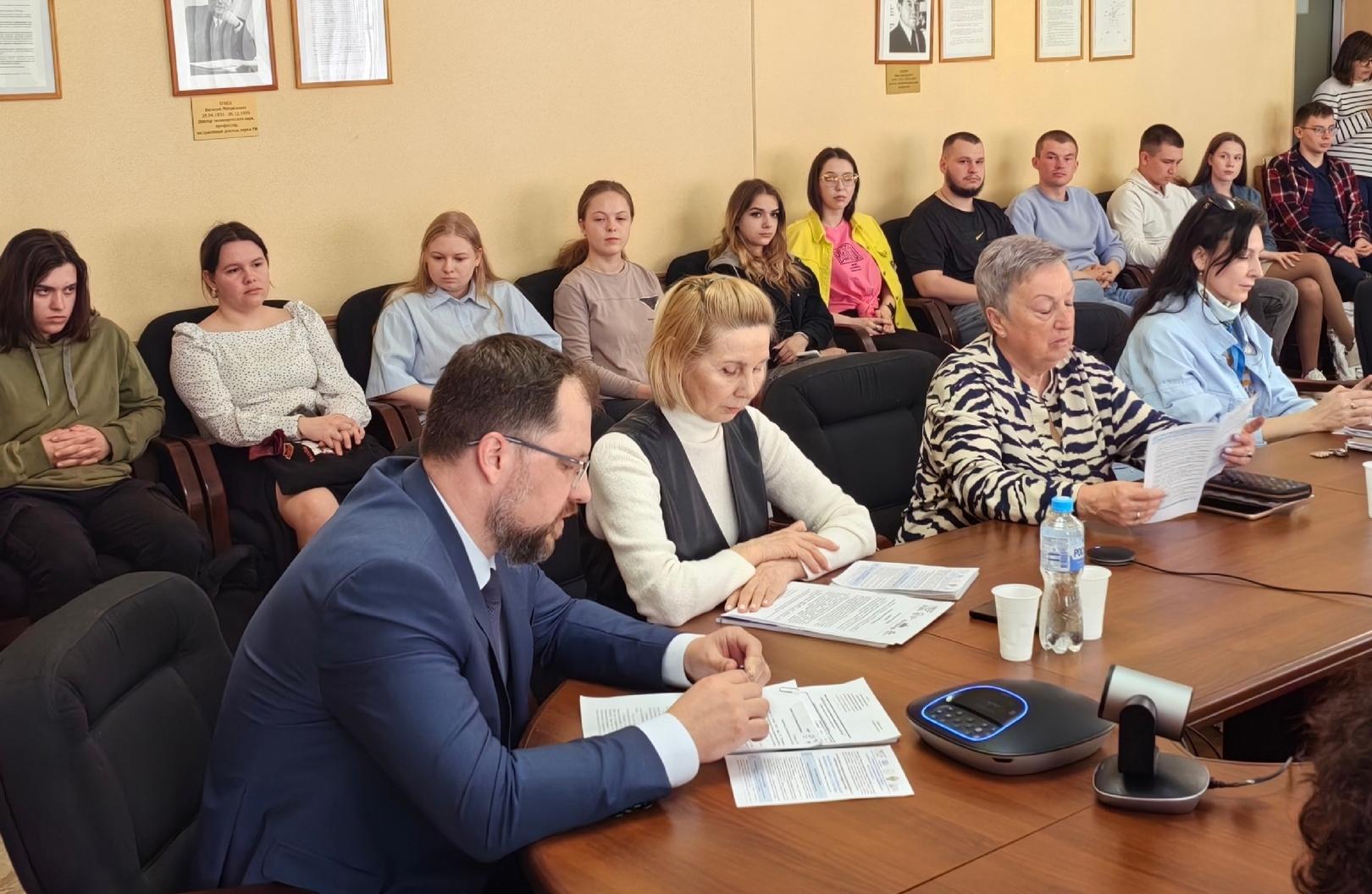 Изображение новости: В Державинском обсудили проблемы развития национальной экономики в цифрах статистики