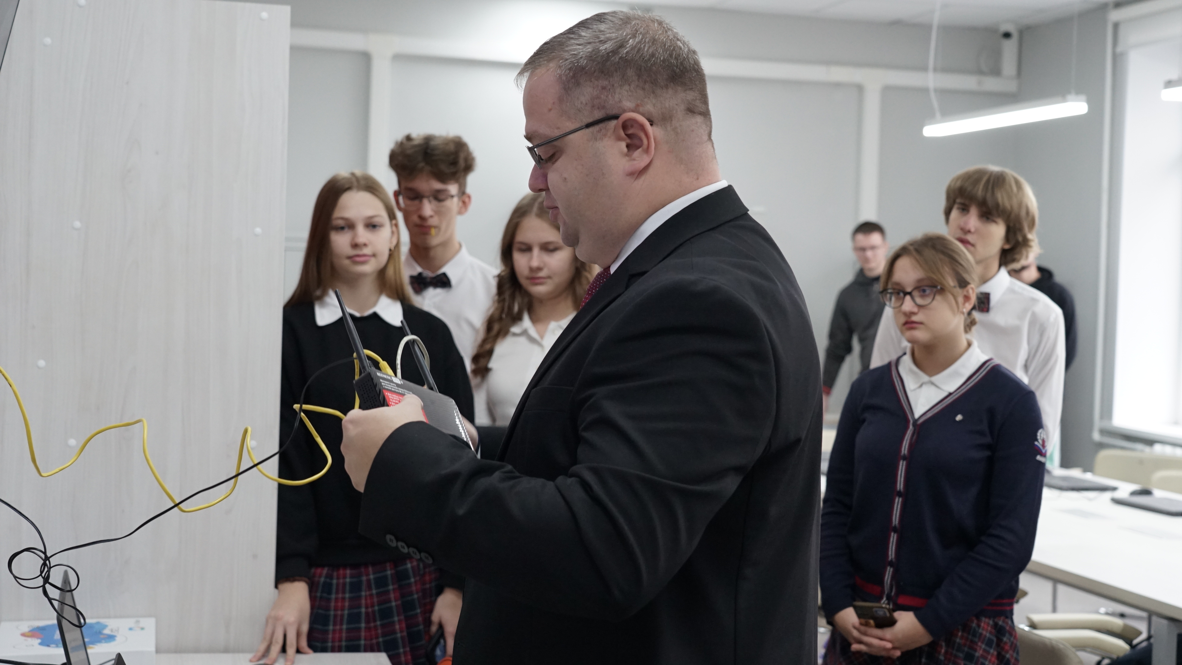 Изображение новости: В Державинском прошли мастер-классы для школьников по IТ-профилю 